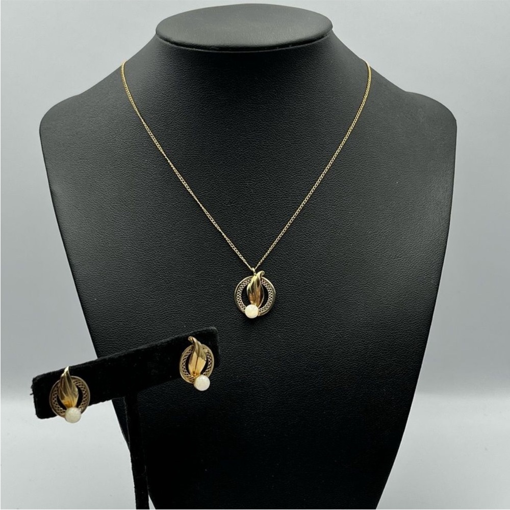 Vintage DeCurtis 14K Gold Overlay Captive Opal Necklace & Earrings Set. NWTs